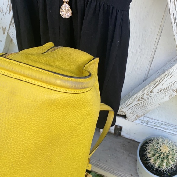 Alexander McQueen Zip Around Tote - Picture 12 of 16